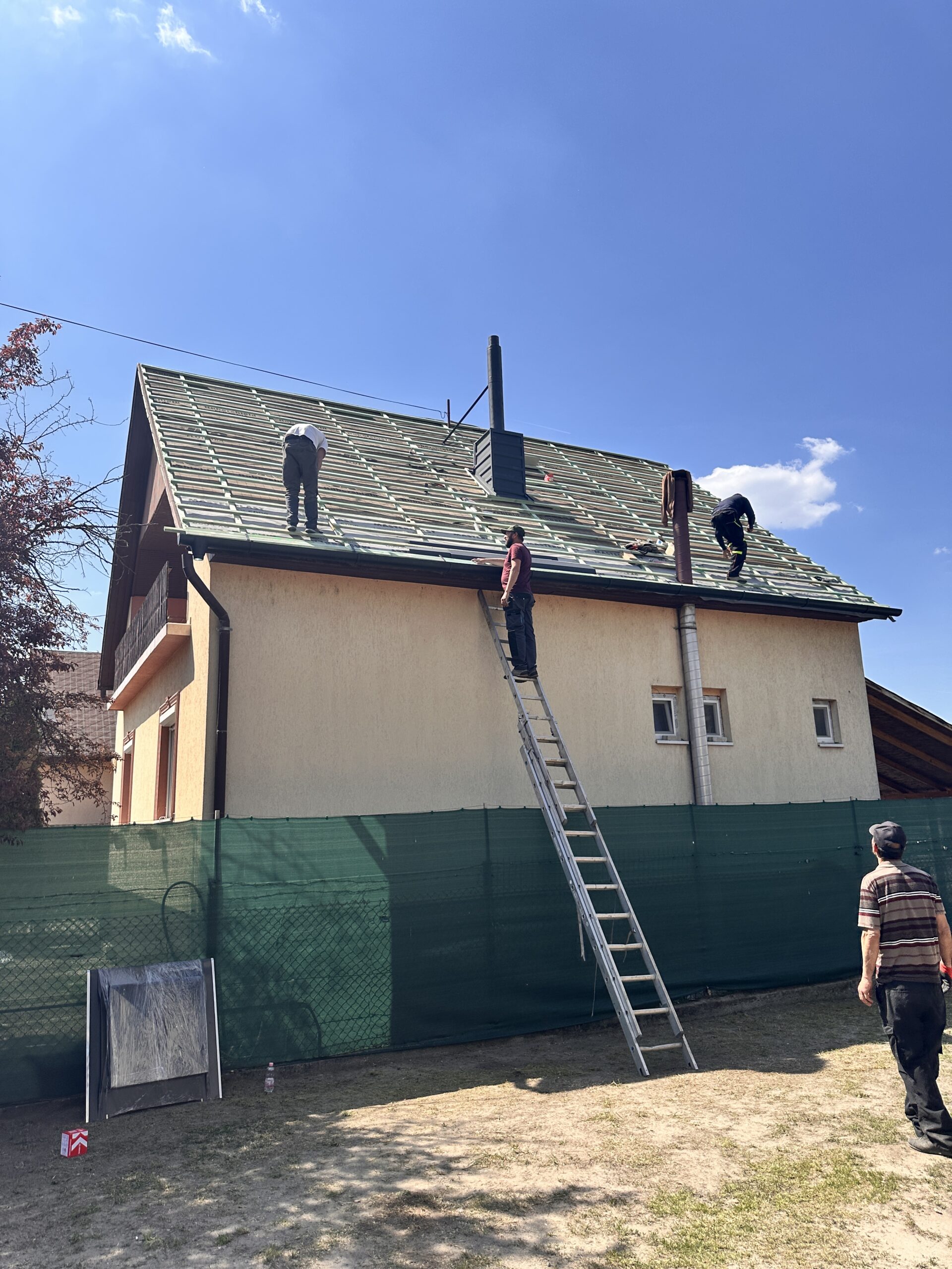 Tető Titan szakember